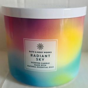 Bath & Body Works RADIANT SKY 🌞 3 Wick Candle